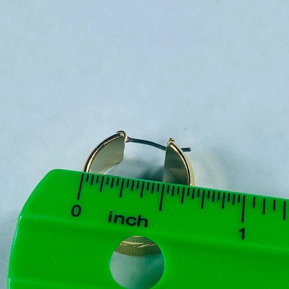 Monet Wide Hoop Pierced Earrings Shiny Gold Tone Womens Clip Fastener Classic - Picture 7 of 16